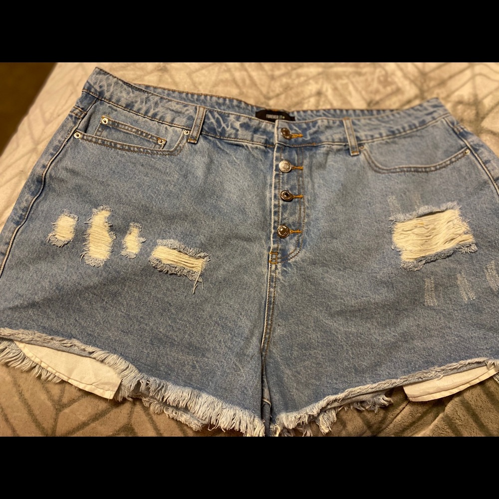 Plus size denim short